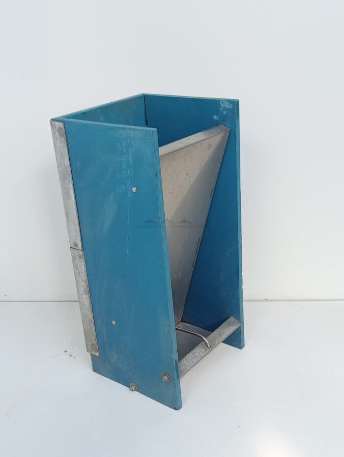 Trespa droogvoerbak SL-273